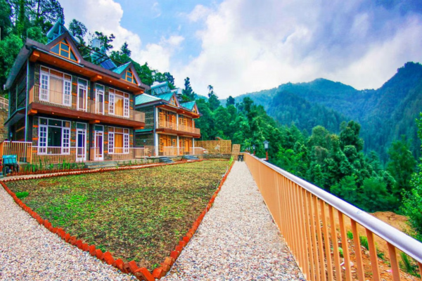 Nature & Relaxation Retreat in Nainital – Best Places to Visit in Nainital 2025 with serene hillside stay and scenic views