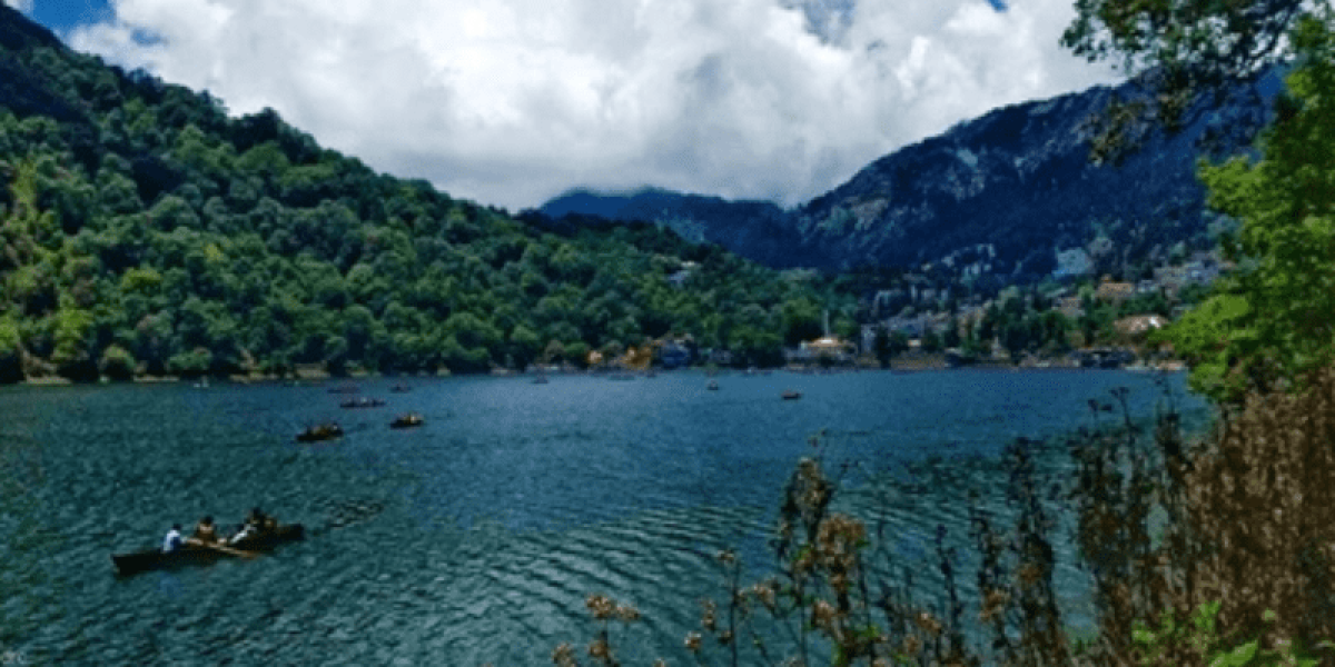 Scenic shot of Naini Lake and hill backdrop